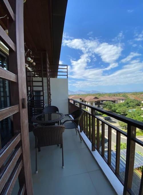 Anvaya Cove Penthouse Unit 10-2 Br. Apartment Morong  Exterior photo