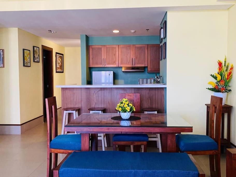 Anvaya Cove Penthouse Unit 10-2 Br. Apartment Morong  Exterior photo